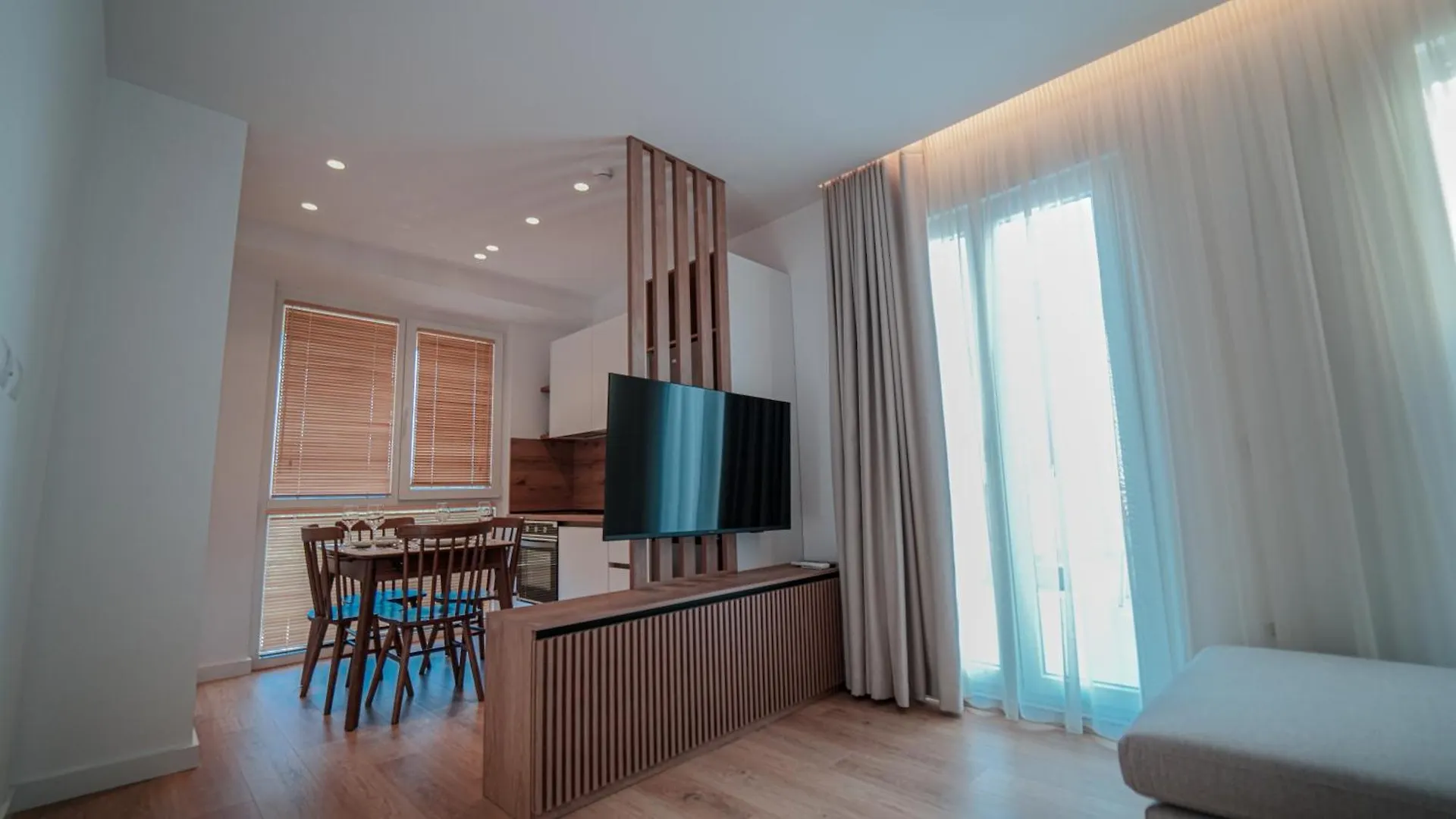 Promar Villas & Apartments 히마레