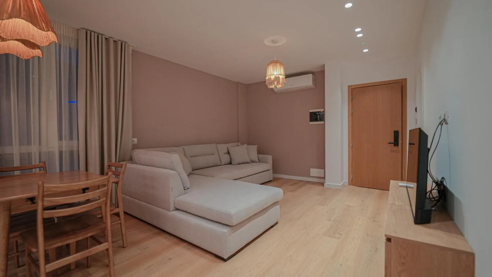 Promar Villas & Apartments 히마레