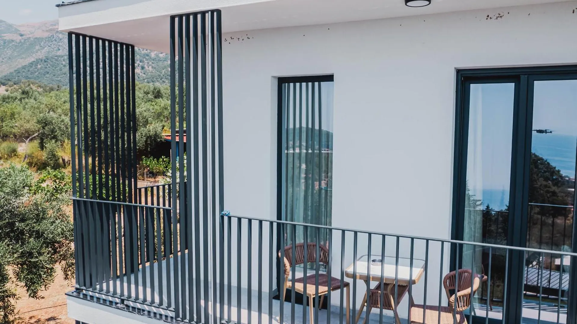 Promar Villas & Apartments 히마레